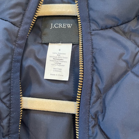 Jcrew women’s navy quilted vest - Picture 3 of 7